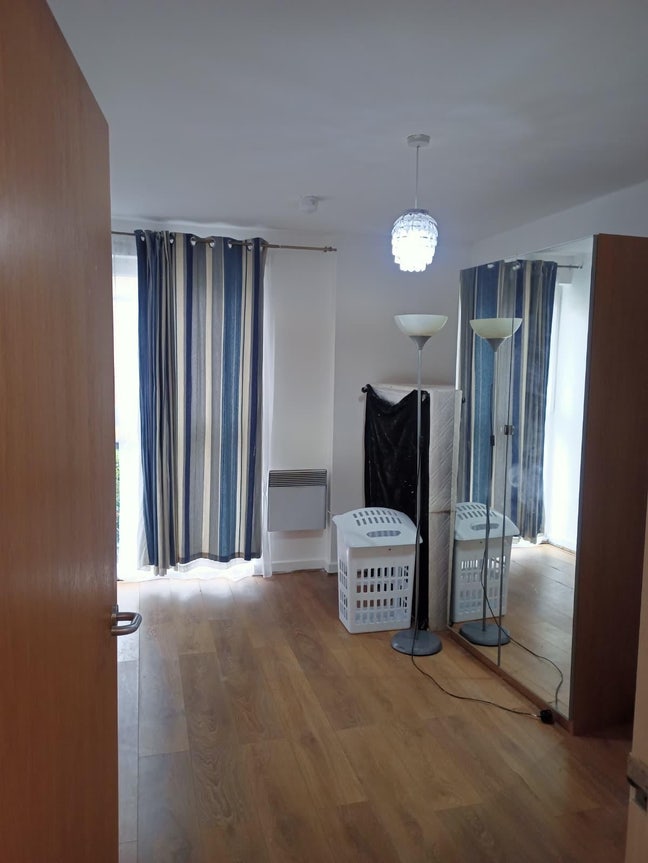 Double room in Newbury Park (IG2)  Main Photo