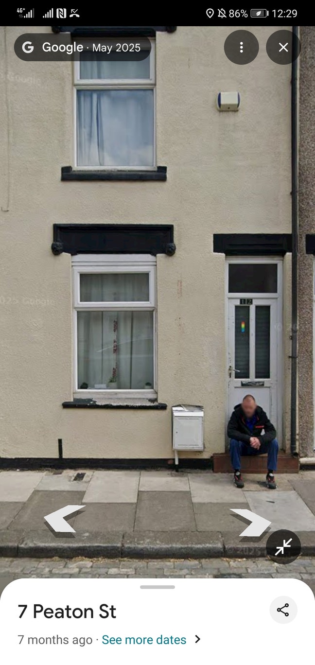 Room in nice house  Main Photo