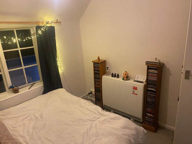 Furnished double room in the heart of Penryn Main Photo
