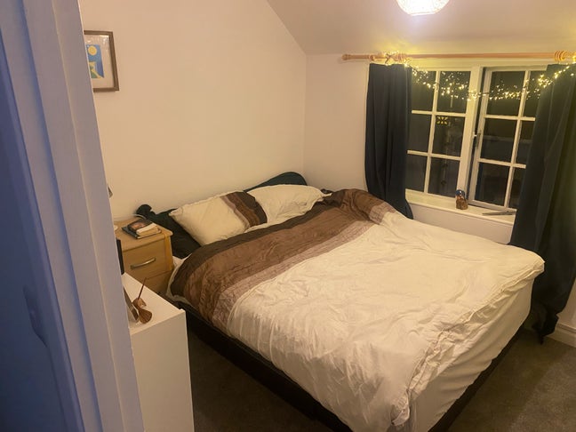 Furnished double room in the heart of Penryn Main Photo