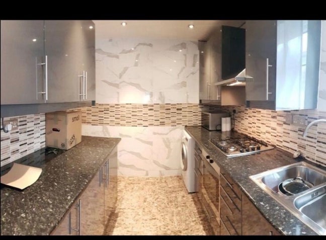 SPACIOUS room in Manchester  Main Photo