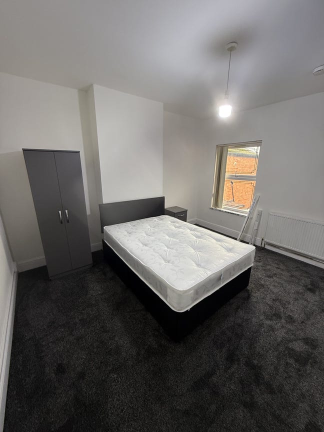 Room Available in Dennis Road, B12 Main Photo