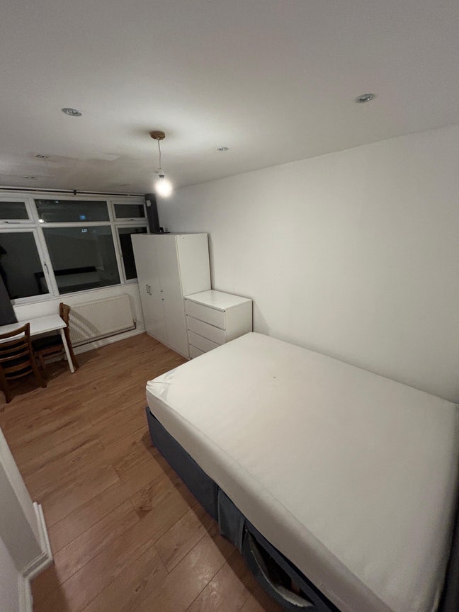 ✨ 🛏️ Spacious Ensuite Room to Let in Wembley Park  Main Photo