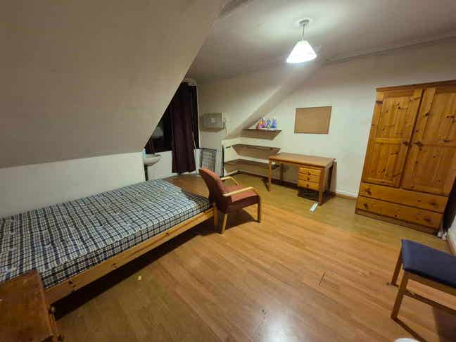 Spacious Room near Dundee City Centre/Abertay Main Photo