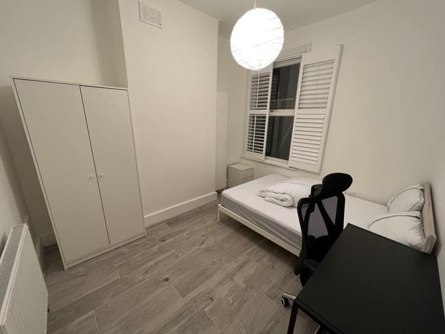 Cozy Double Room in a Shared House Main Photo