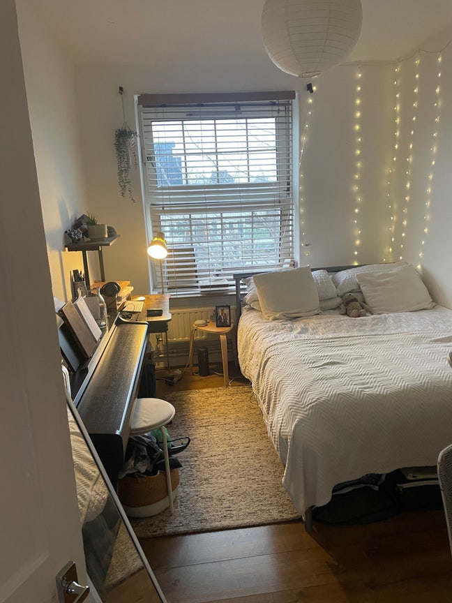 Double Room in 3-Bed Flat in Bethnal Green Main Photo