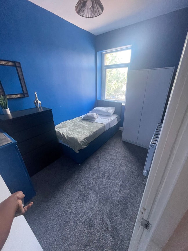 Private Bathroom Single Room &pound;350 Main Photo