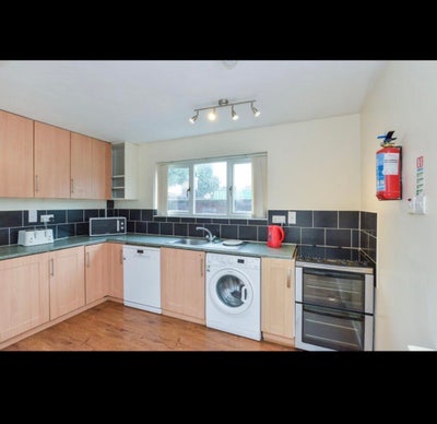  Rooms to let town Centre Bletchley Main Photo