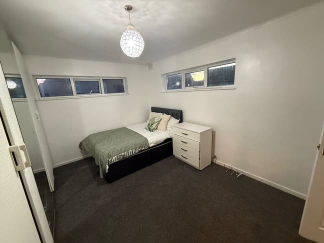 🏠Affordable 4-Bedroom Home with En-Suite & Studio Main Photo