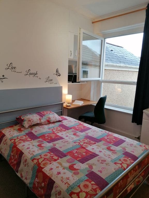 Student let near Singleton campus Main Photo