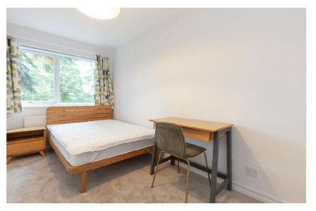✨ 3 Double En-Suite Rooms Available ✨ Main Photo