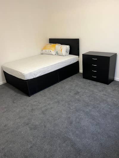 Rooms Available - Furnished & All Bills Included Main Photo