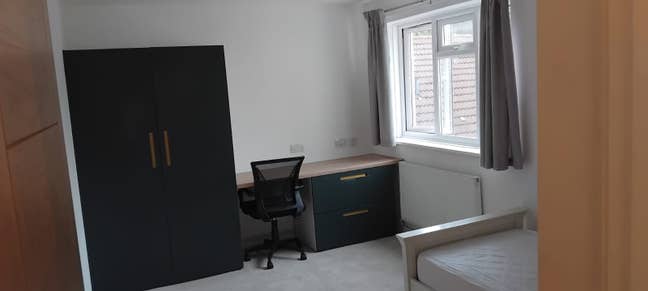 Large Room in Newly Refurbished Flat Main Photo
