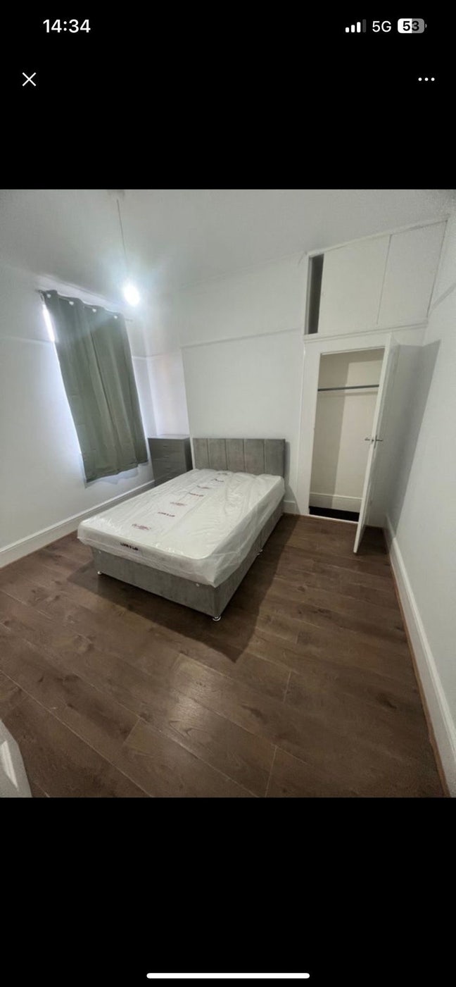 Double bedrooms available  Main Photo