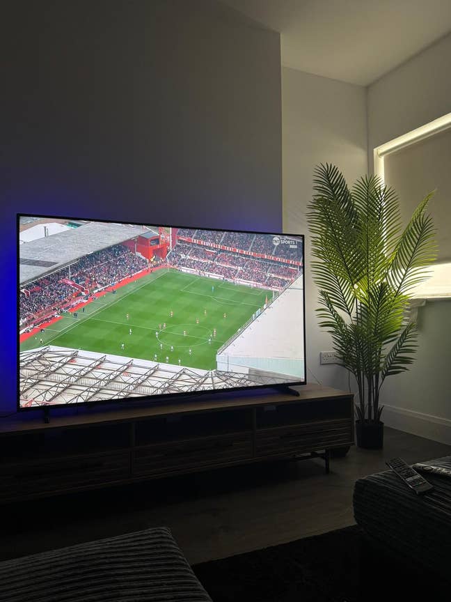 Double room in a super clean flat in potters bar Main Photo