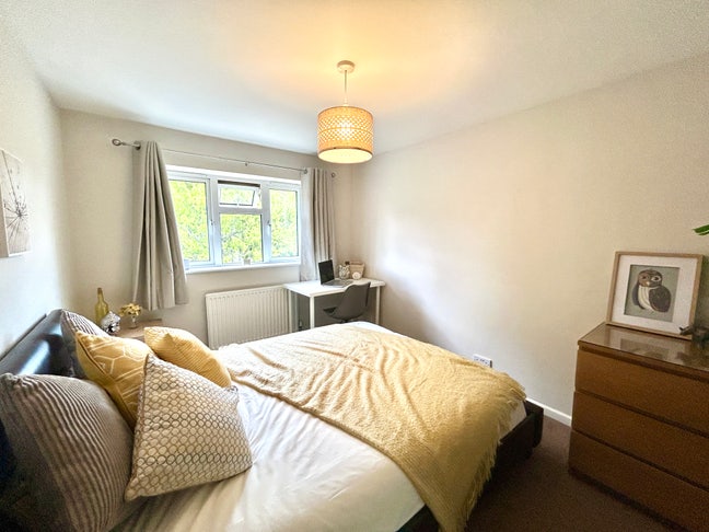 Enjoy a New Home in the New Year 🏡💛 Main Photo