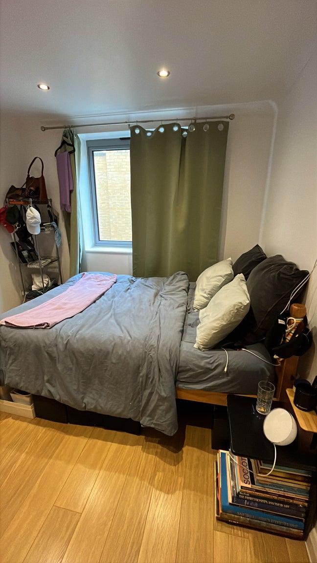 Flat for short term sublet in heart of De Beauvoir Main Photo