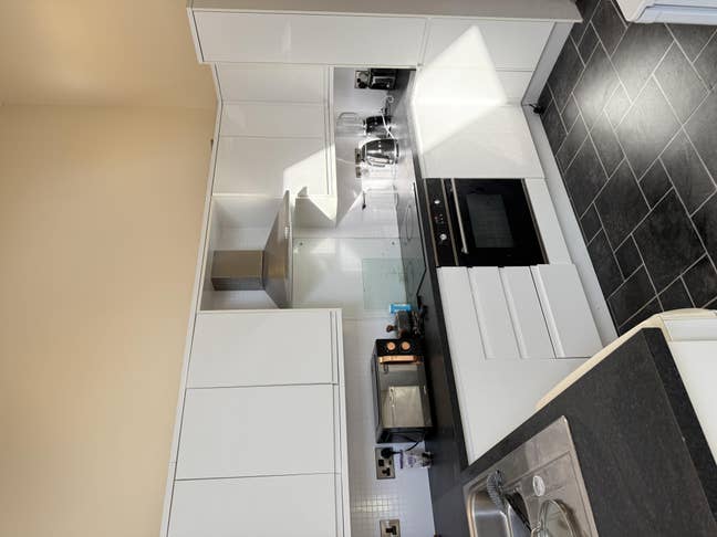 Richmond lovely room Main Photo