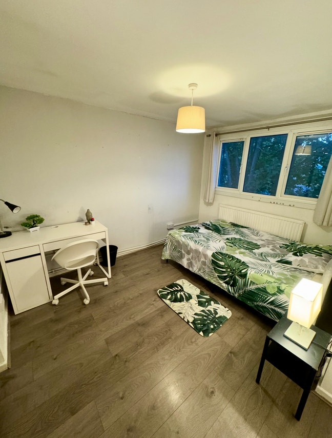 Lovely Room in Wood Green! Main Photo