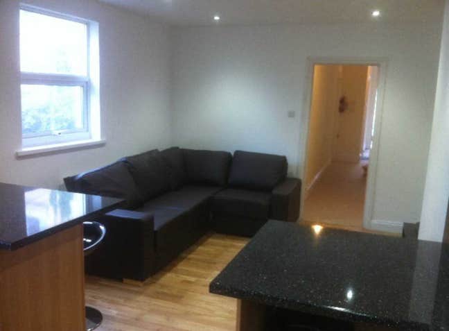 1 Professional Room Available &pound;430 PCM (All inc.) Main Photo