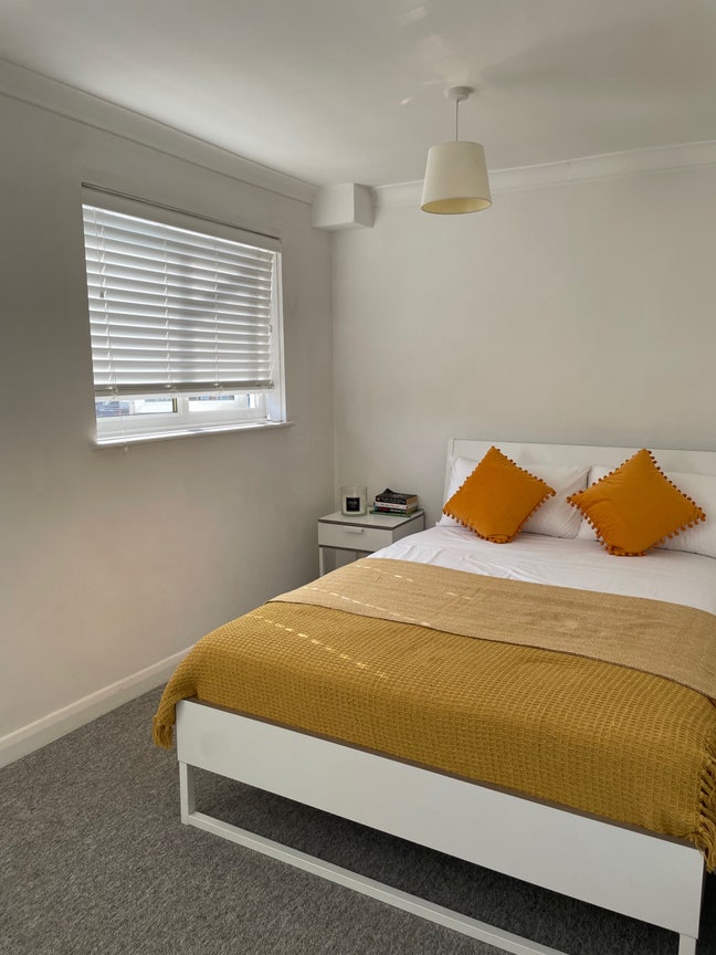 🏠 Double En-suite Room | &pound;675 all bills inc 🏡 Main Photo