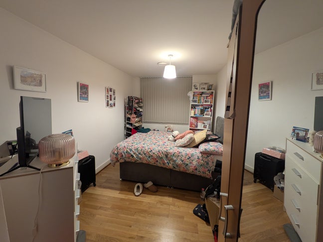 Double room to rent in Woolwich Main Photo