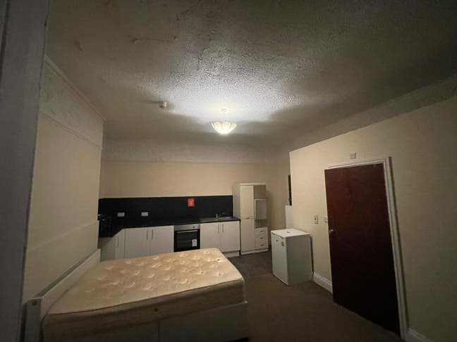 ***Studio Flat for Rent*** Main Photo