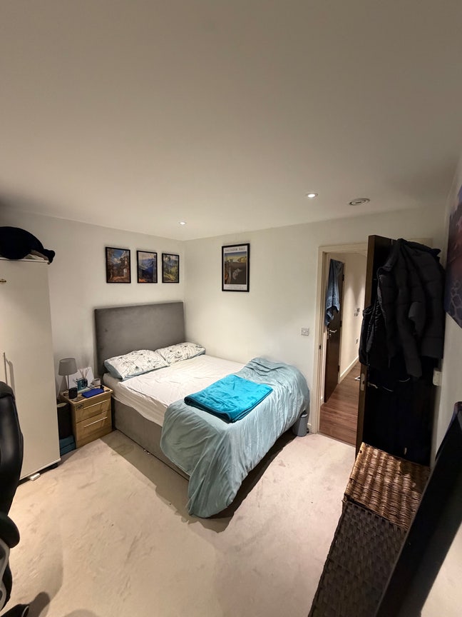 Double room for 1 month (inc private gym) Main Photo