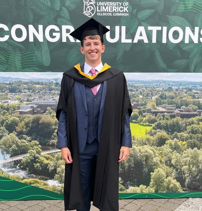 PhD Candidate searching for room or buddy up Main Photo