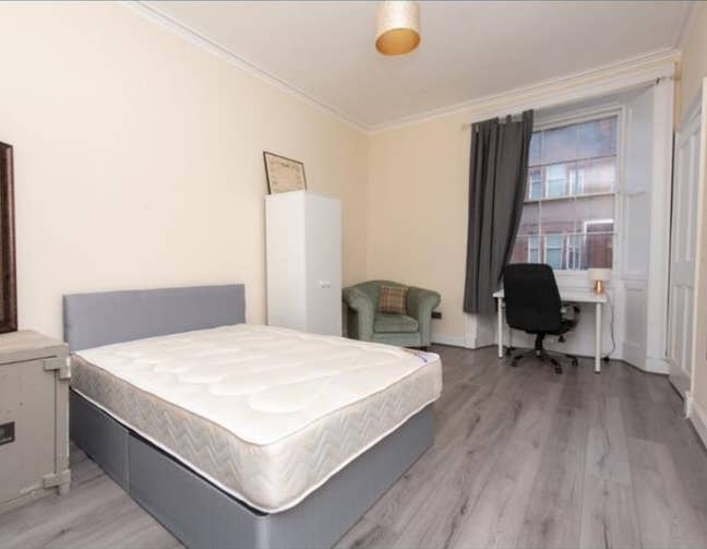 2 doubl bedrooms in the heart of stirling  Main Photo