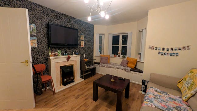 Single Bedroom Main Photo