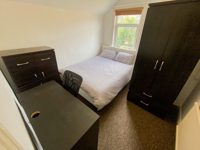 Double Room to rent near city centre de22 Main Photo