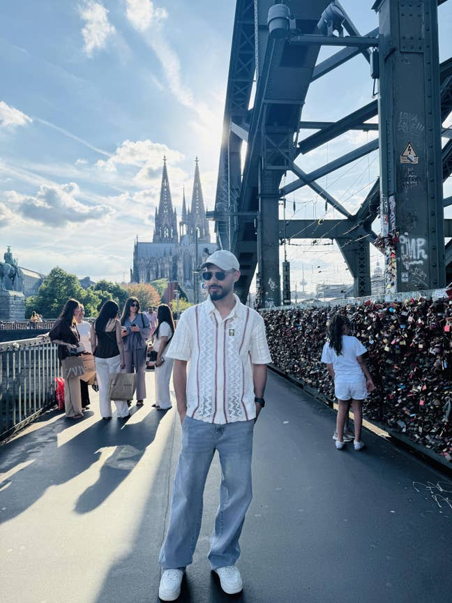 Need a single room near Station  Main Photo