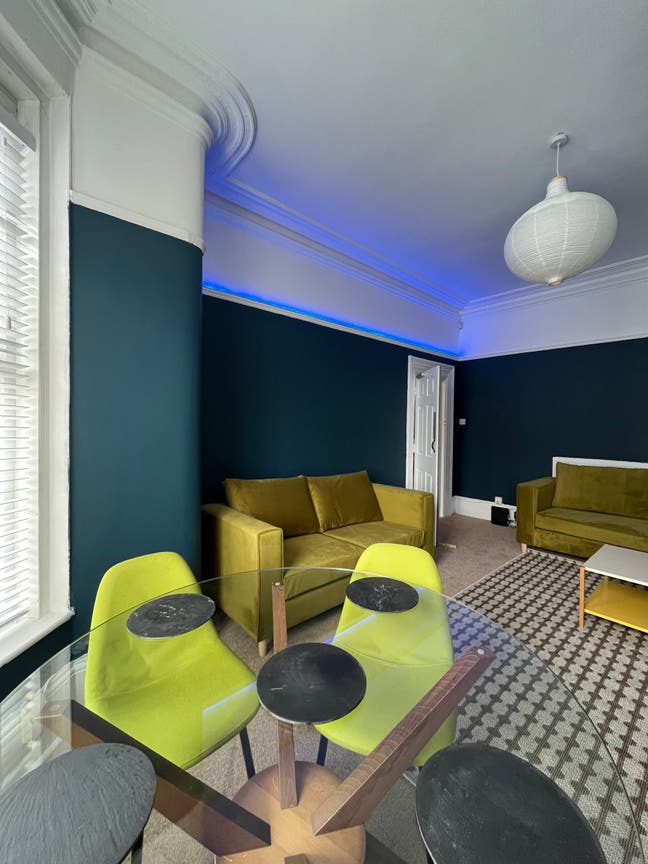 3 Pro Rooms Available &pound;440, &pound;500 & &pound;500 PCM. Main Photo