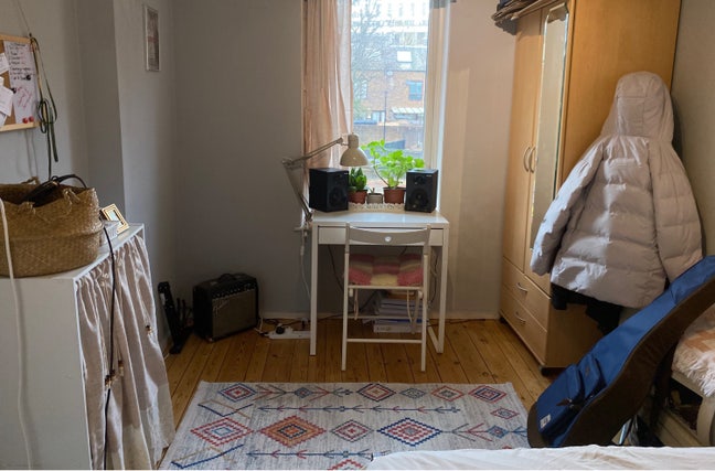 Double room bills included friendly houseshare Main Photo