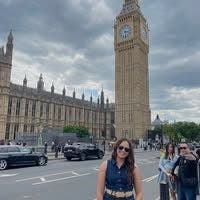 Professional Female seeks a single or double room Main Photo