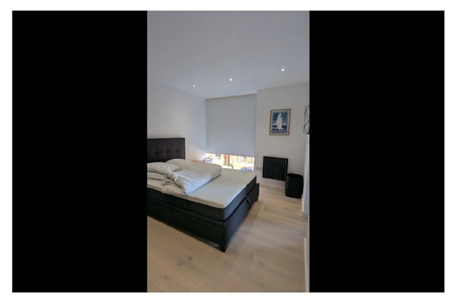 Double room with bathroom for rent, bills not inc. Main Photo