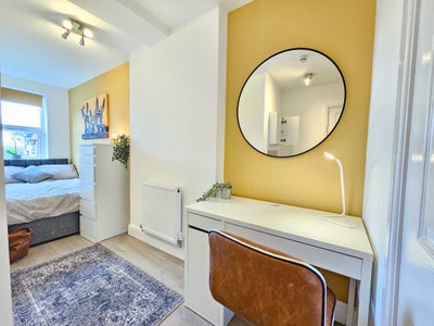 Designer EN-SUITE Rooms Whitefield  Main Photo