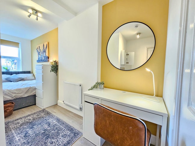 Designer EN-SUITE Rooms Whitefield  Main Photo