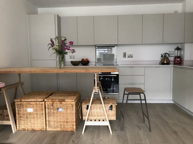 Suny-peaceful modern one-bedroom flat Main Photo