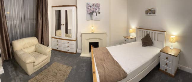 3 stunning double bedrooms near city centre Main Photo