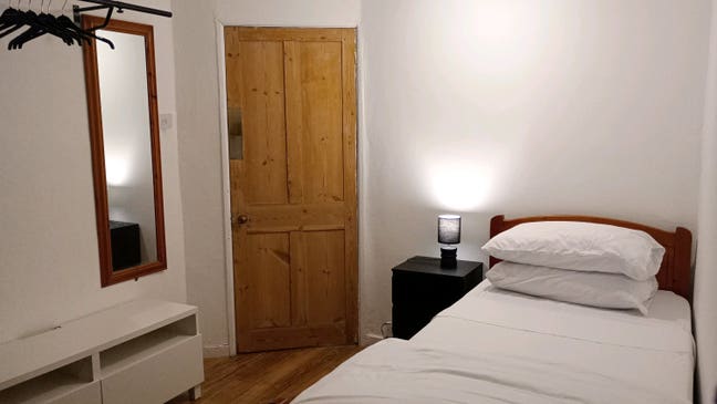 Zero Deposit Fully Furnished Room Main Photo