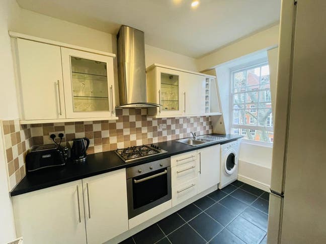 3 Cozy Rooms in London Main Photo