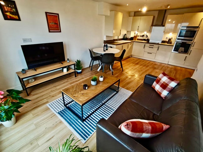 En-suite Double room High Barnet, mostly yours Main Photo