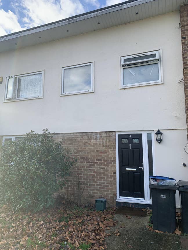 Large double bedroom available in friendly House Main Photo