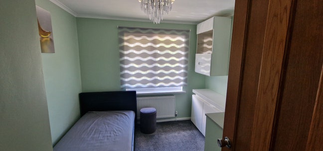 Rooms for rent in Taunton Centre. Couples accepted Main Photo