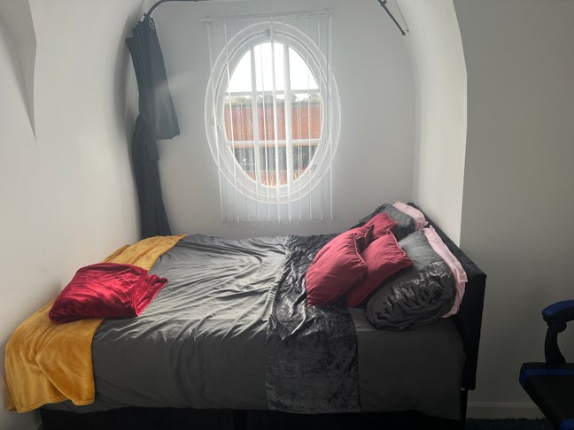 Double Room for Rent Main Photo