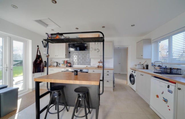 Beautiful 3-Bedroom Semi-Detached Countryside Home Main Photo