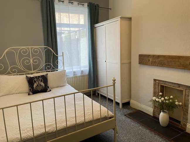 Two Bedrooms Available - Eastmount Road Main Photo