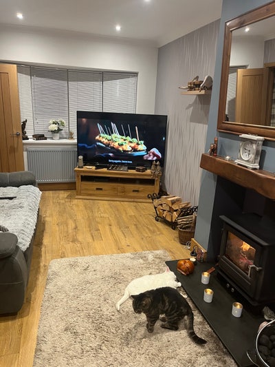 Spare room available close to Teesside airport  Main Photo